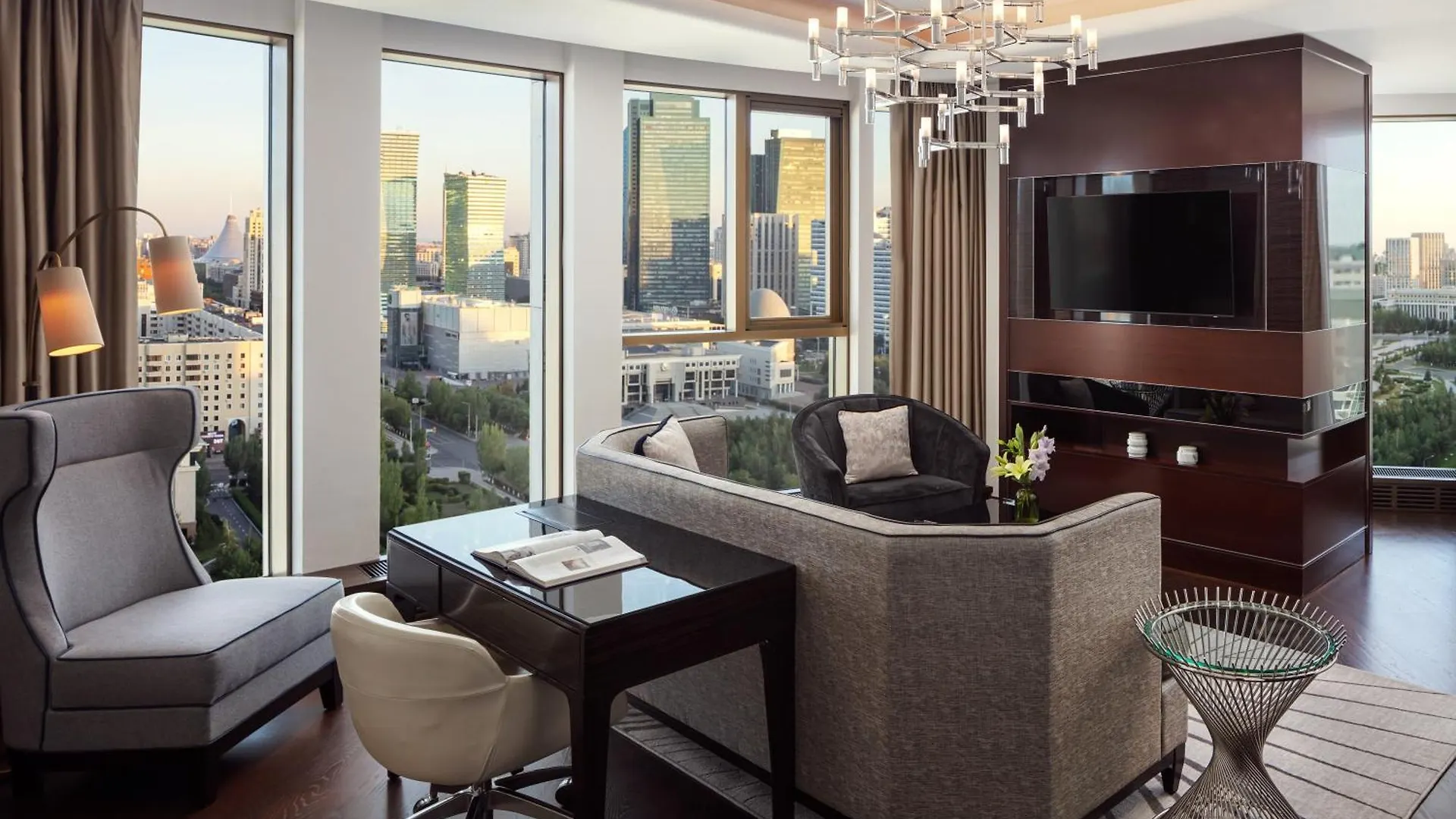 The Ritz-Carlton, Astana Otel