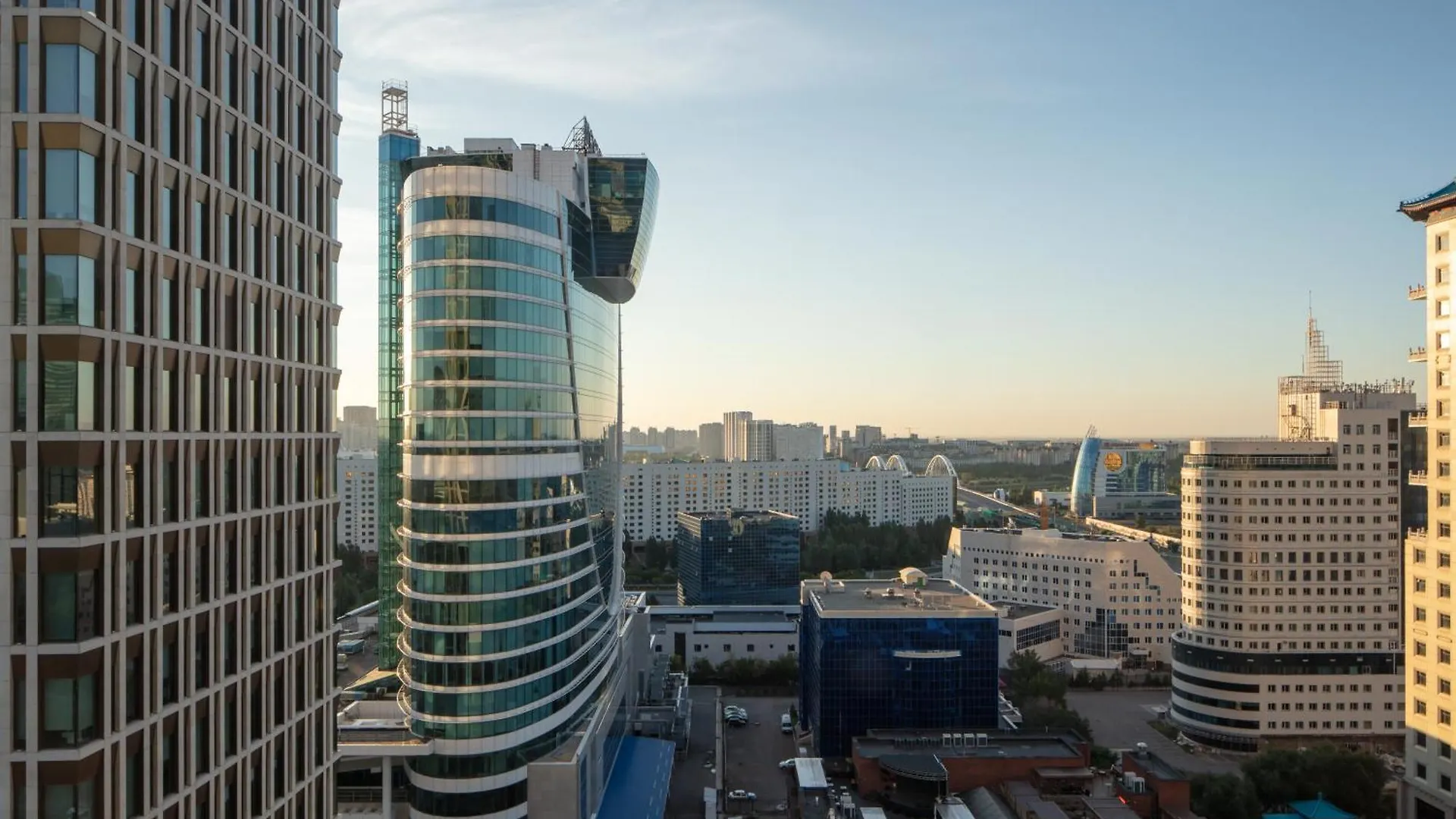 The Ritz-Carlton, Astana Hotel 5*,  Cazaquistão