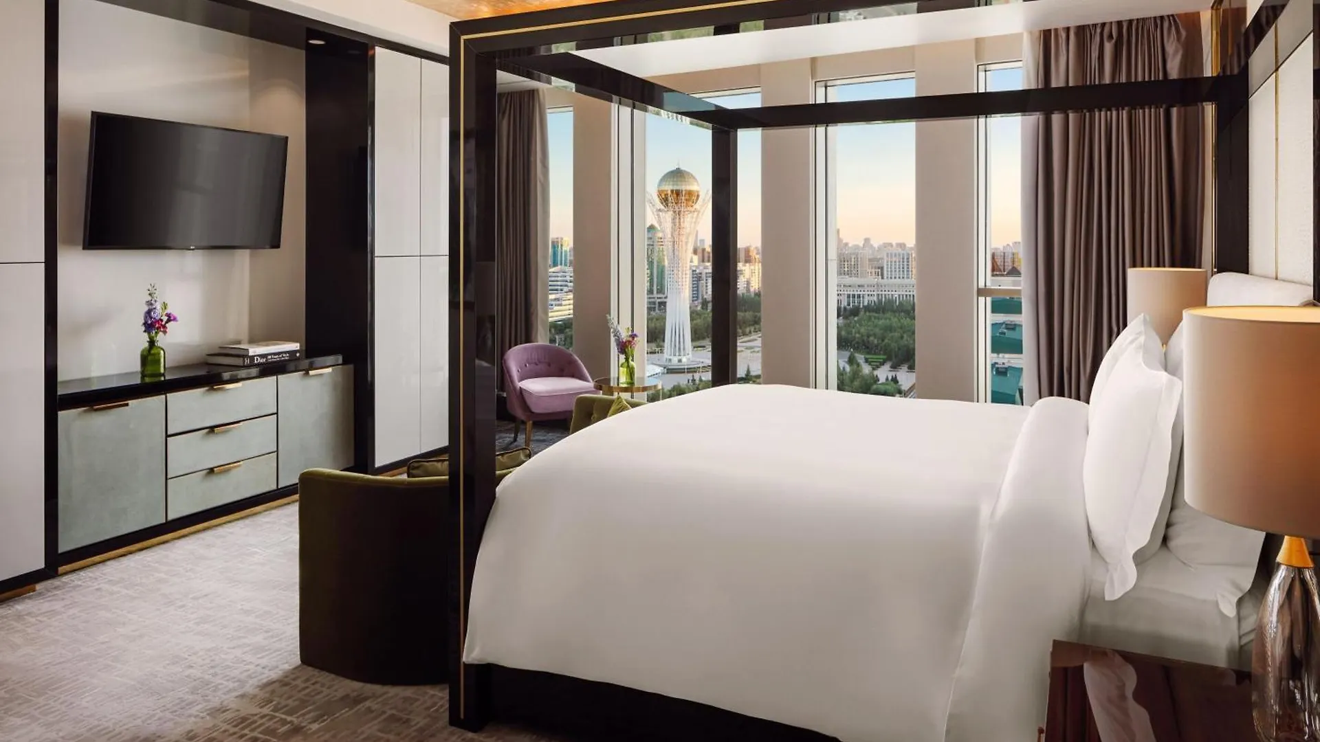 The Ritz-Carlton, Astana Otel
