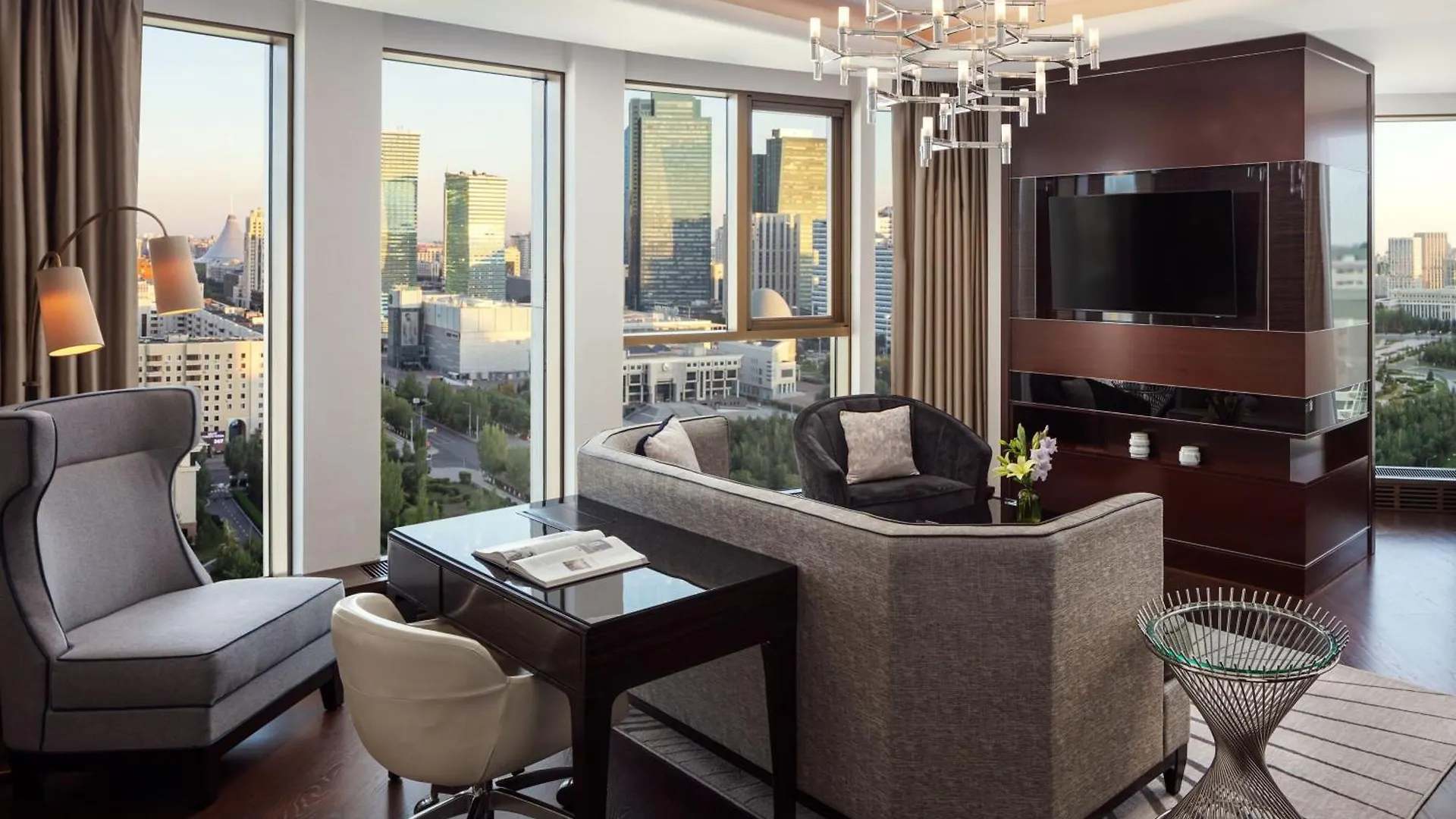 The Ritz-Carlton, Astana Otel